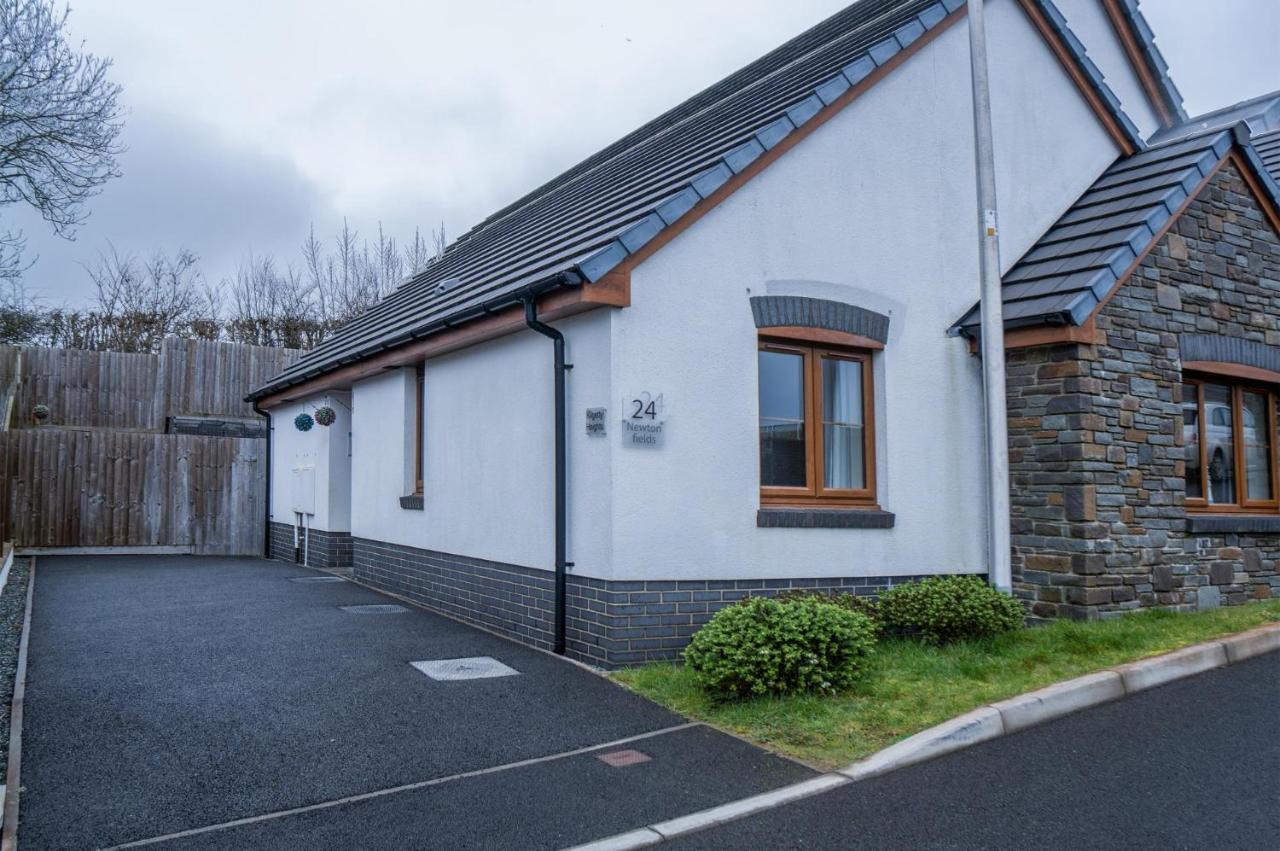 Kilgetty Heights - 2 Bedroom Cottage - Kilgetty Begelly Exterior foto